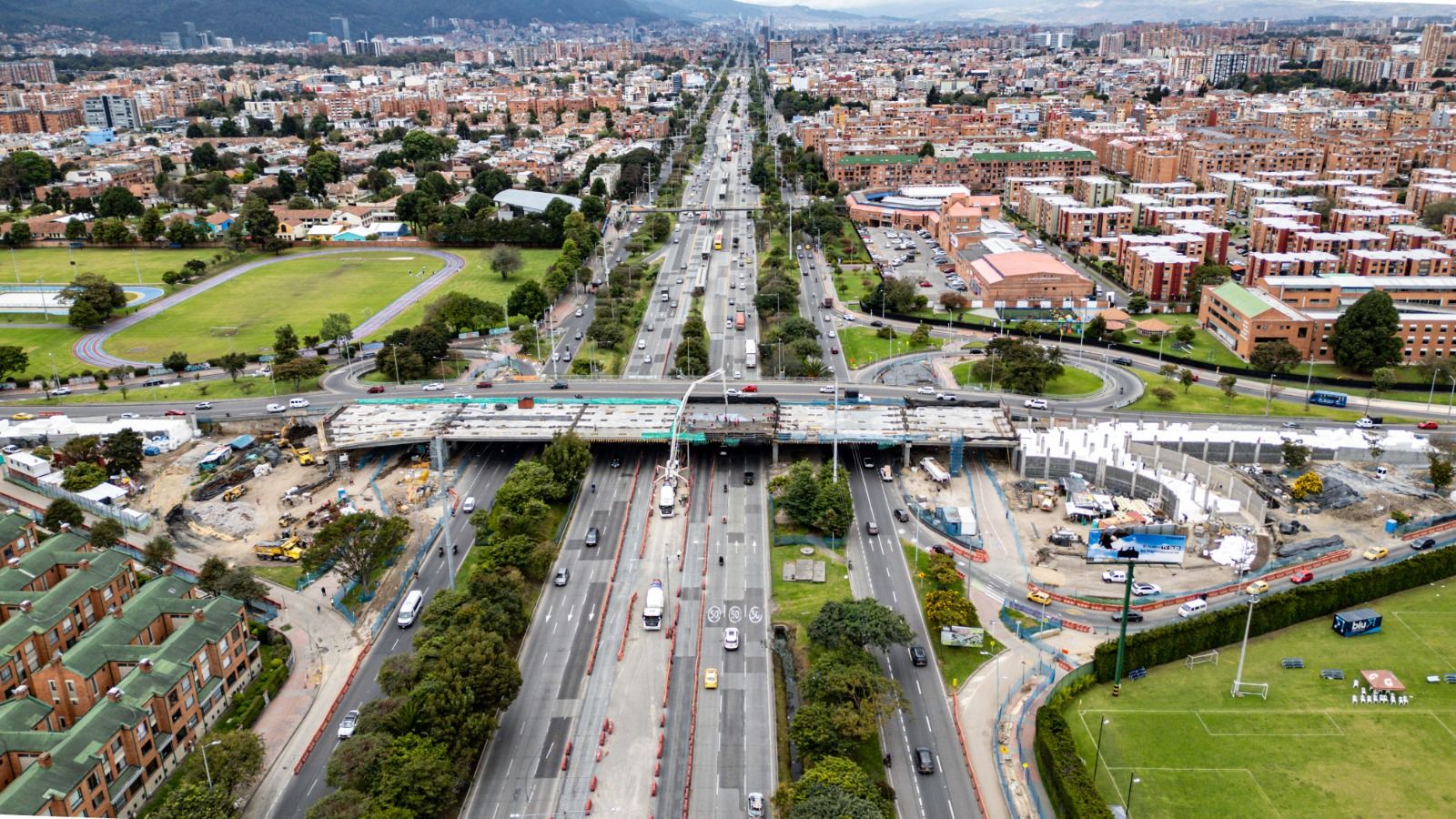 Puente Avenida La Sirena (Calle 153) Con Autopista Norte, Una de Las Obras Con Más Retraso