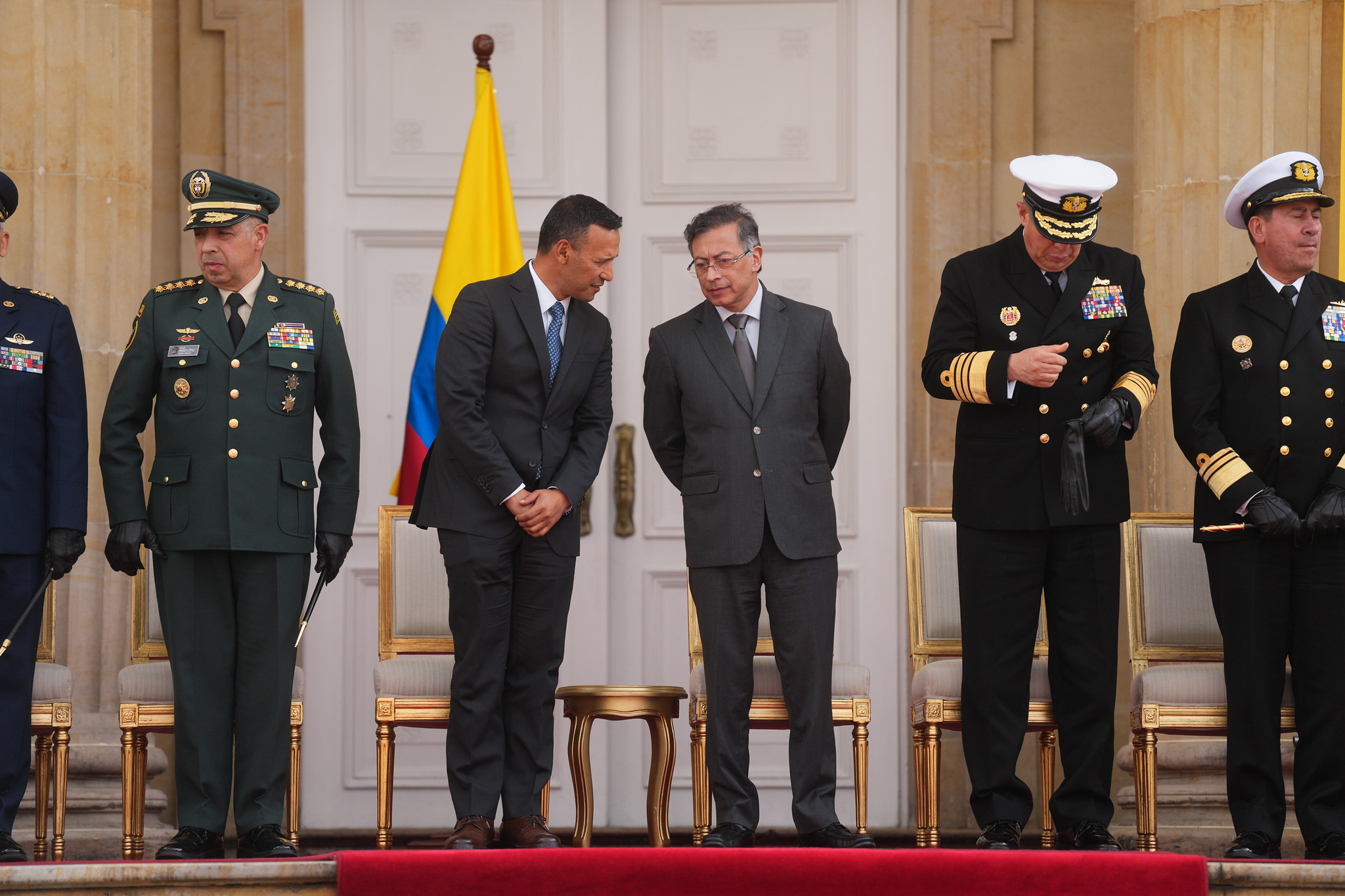 El Presidente Gustavo Petro y El Ministro de Defensa Pedro Sánchez Suárez.