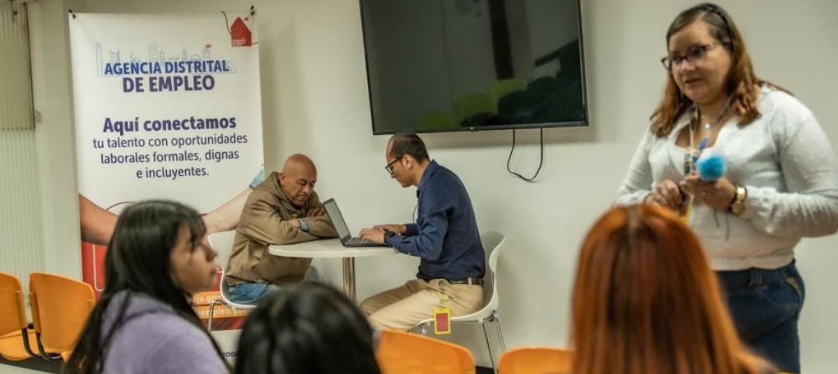 Bogotá İstihdam Fuarları.