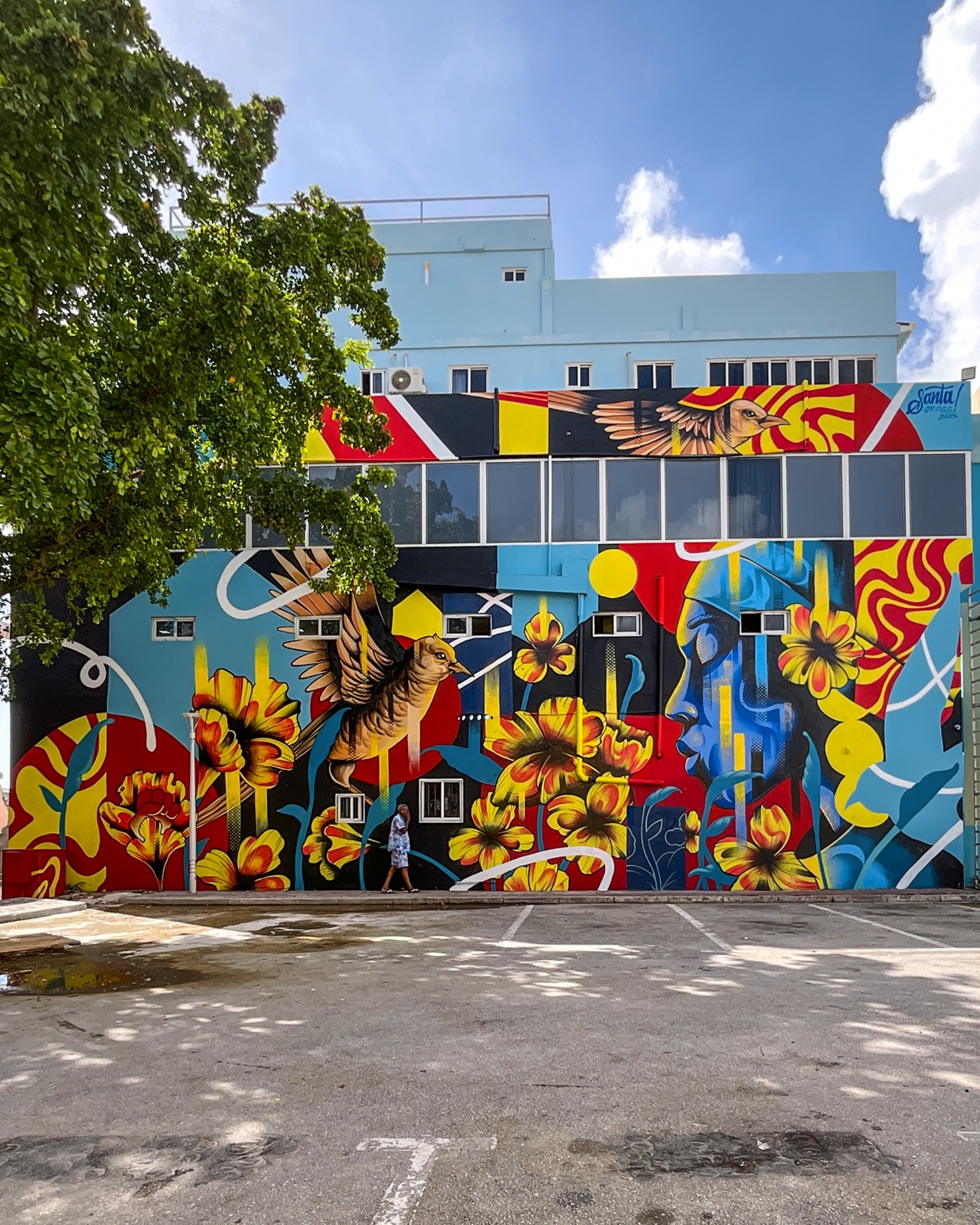 El artista colombiano Santa Gross fue invitado a participar en el festival de arte Kaya Kaya 2025.