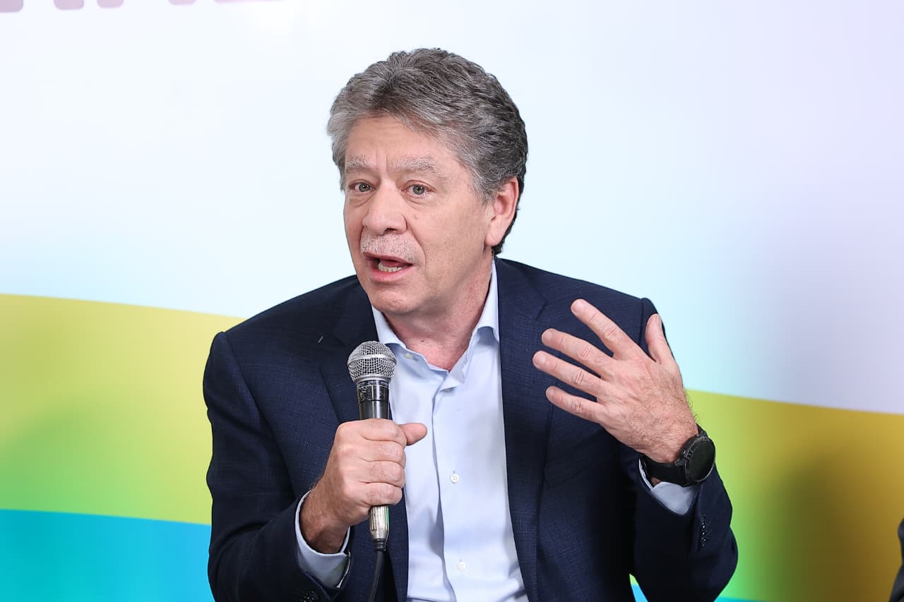 Presidente de la Andi, Bruce Mac Master.