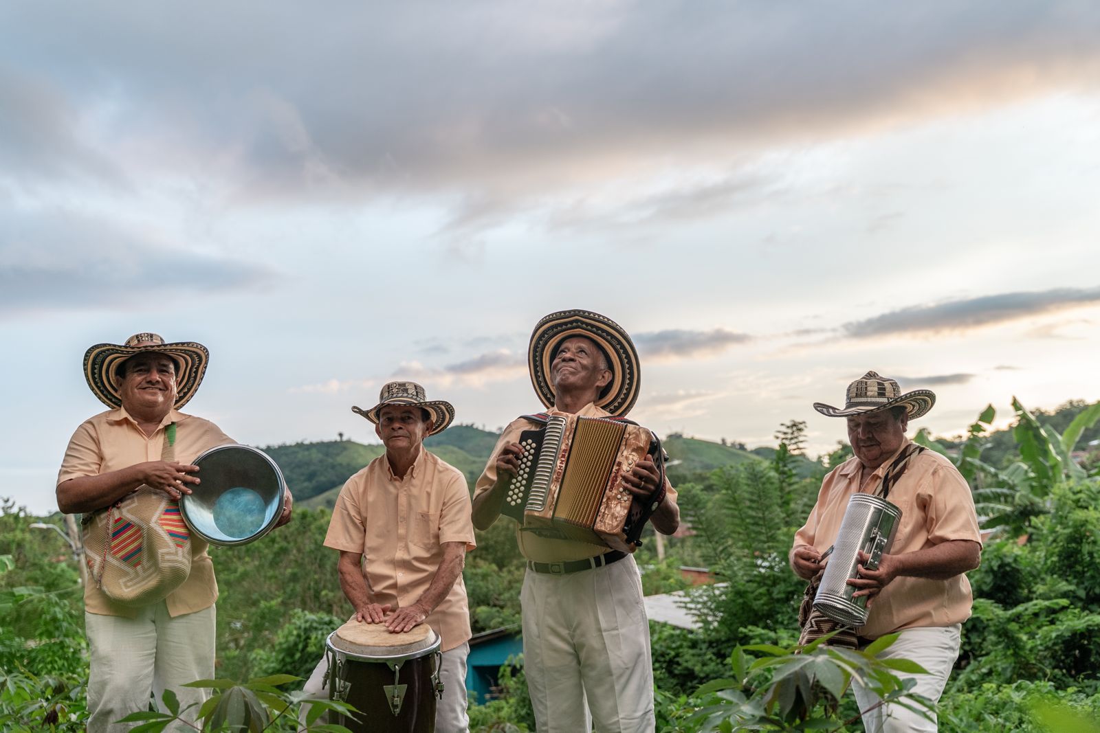 Carmelo Torres y su Cumbia Sabanera, la agrupación invitada a la celebración de los 133 años del Teatro Colón.