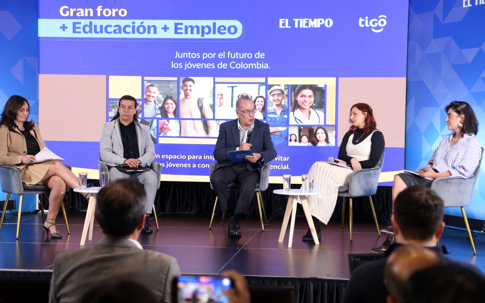 Forumul „+Angajare + Educație”, de EL TIEMPO și Tigo,