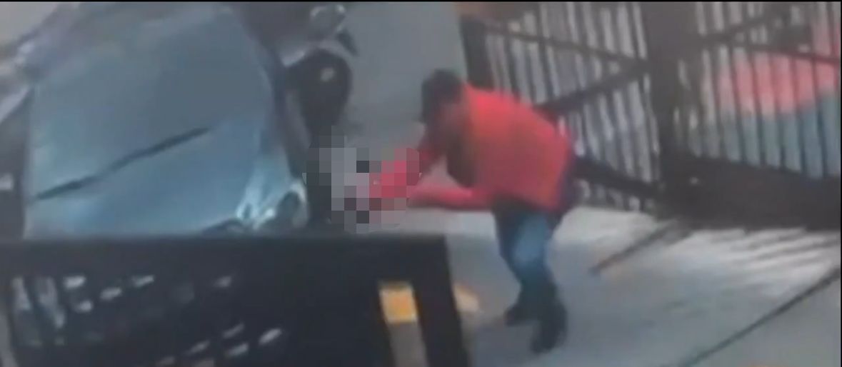 El capturado fue capturado a los uniformados dejando tres de ellos heridos.