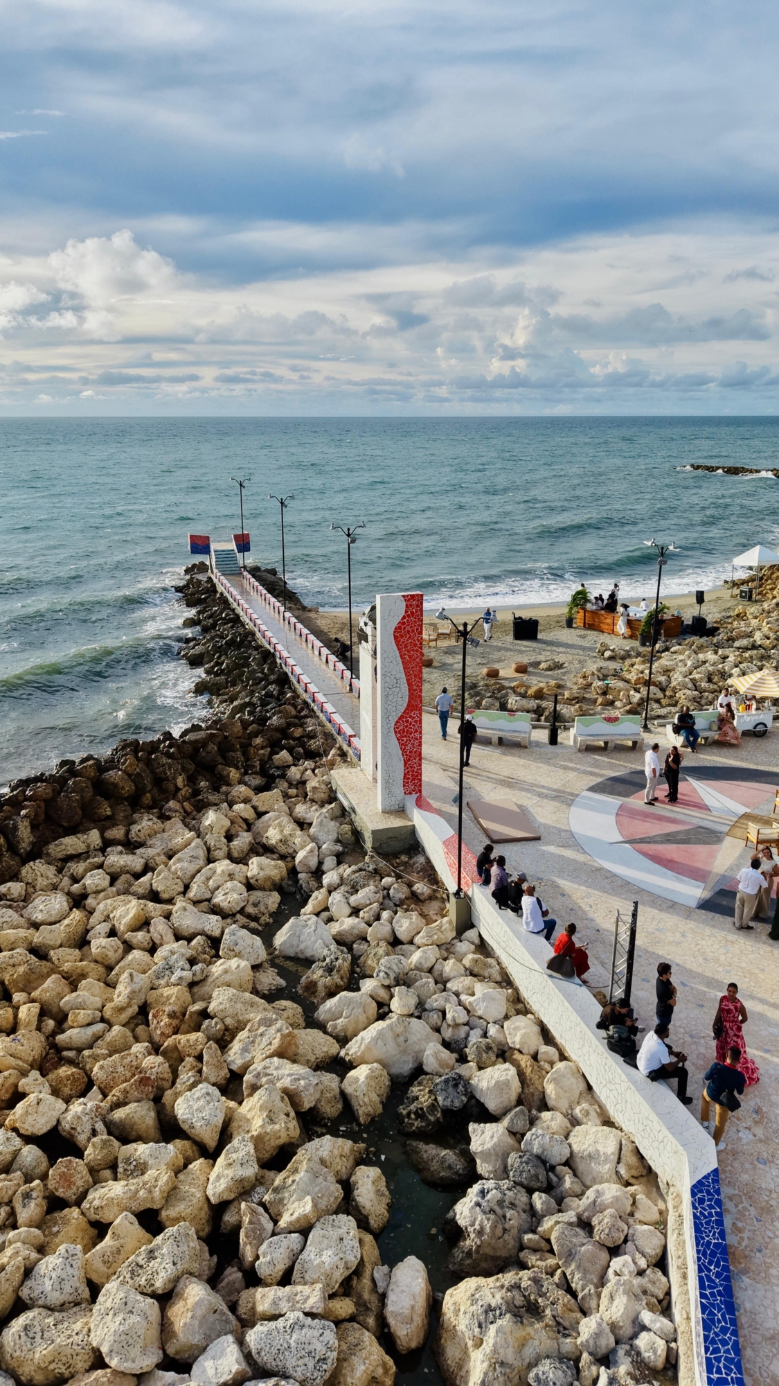 Monumento a los océanos en Cartagena