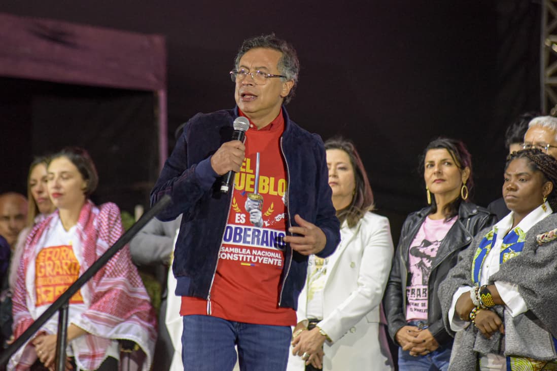 Latin Amerika ve onu oluşturan tartışmalar, Francisco Barbosa'nın Analizi