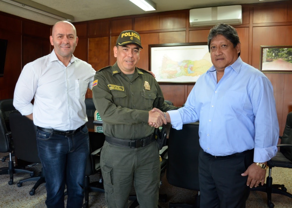 El teniente coronel Efrén Blanco Quintero sigue desaparecido en el Valle.