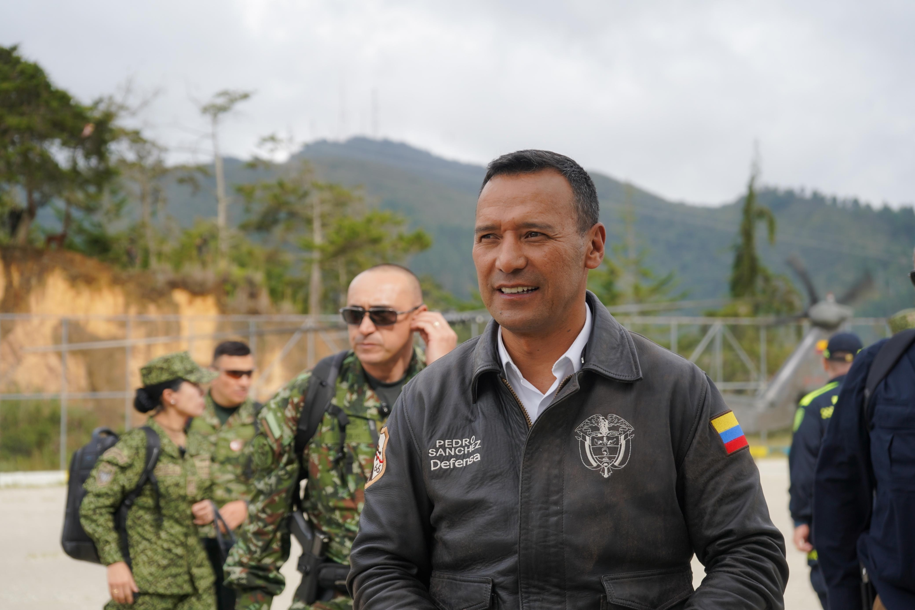 Pedro Sánchez, ministro de Defensa.