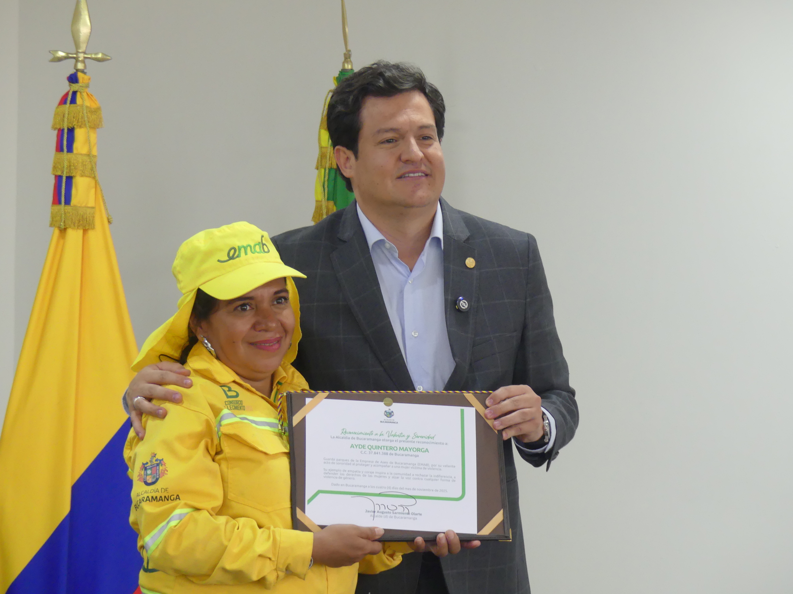 Aydé Quintero, reconocida por alcalde encargado de Bucaramanga