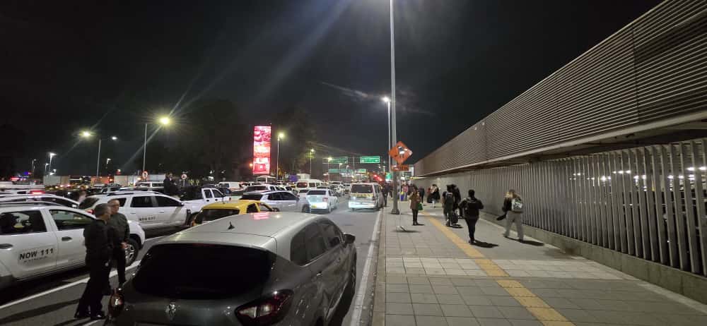 Congestión en inmediaciones del aeropuerto El Dorado.