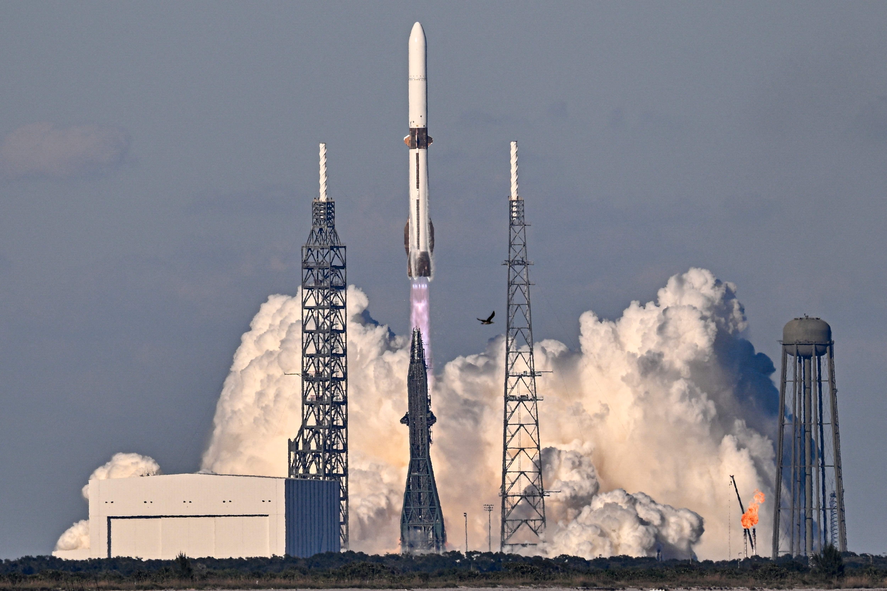 Blue Origin vs. SpaceX: el impacto del éxito del New Glenn de Jeff ...