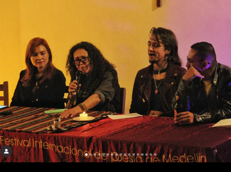 El 14 de noviembre se llevó a cabo un encuentro en defensa del Festival de Poesía de Medellín.