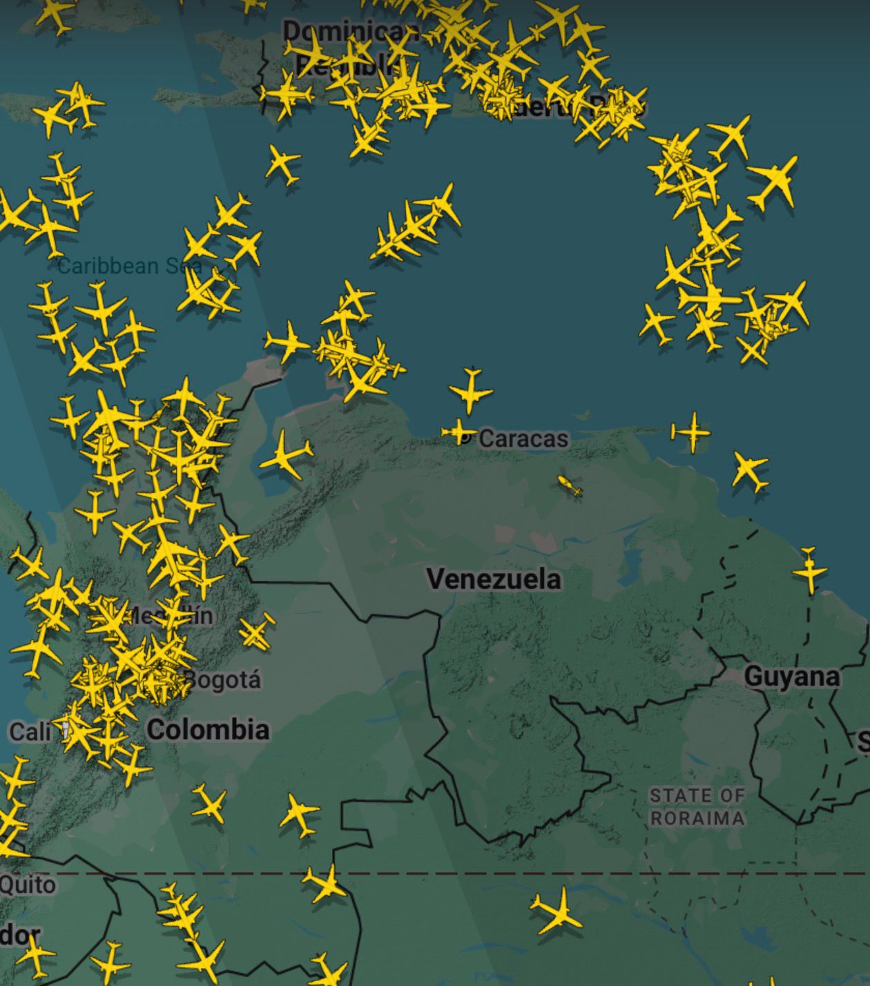 Aviones evitan pasar por Venezuela tras advertencia de Estados Unidos