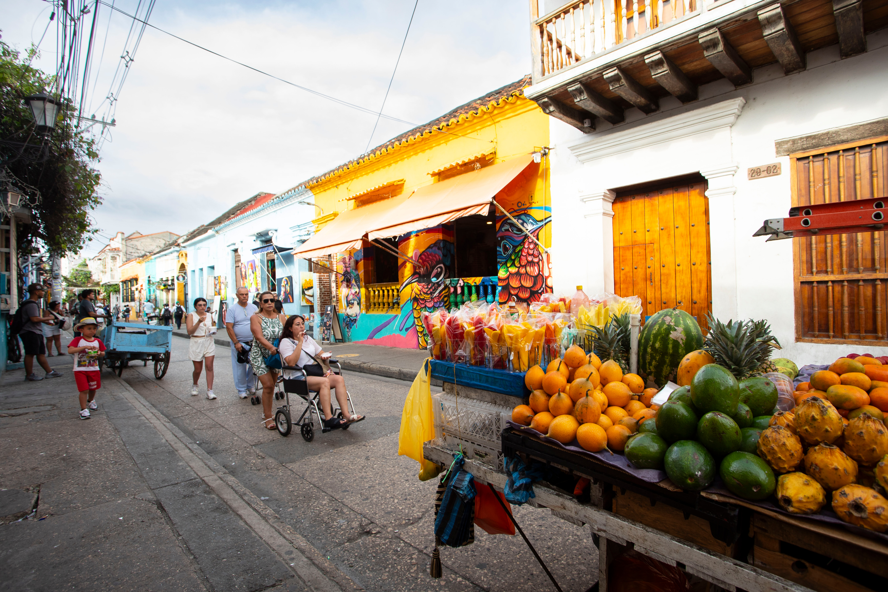 Kartagena'nın merkezinde kitle turizmi ve yüksek hayat pahalılığı arasında yok olmama mücadelesi veren mahalle