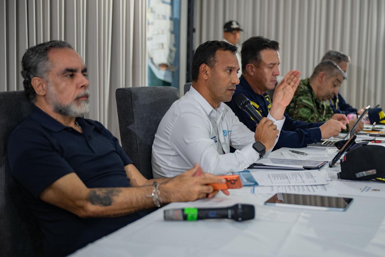 Los ministro de Interior y Defensa en una reunión en Cartagena.