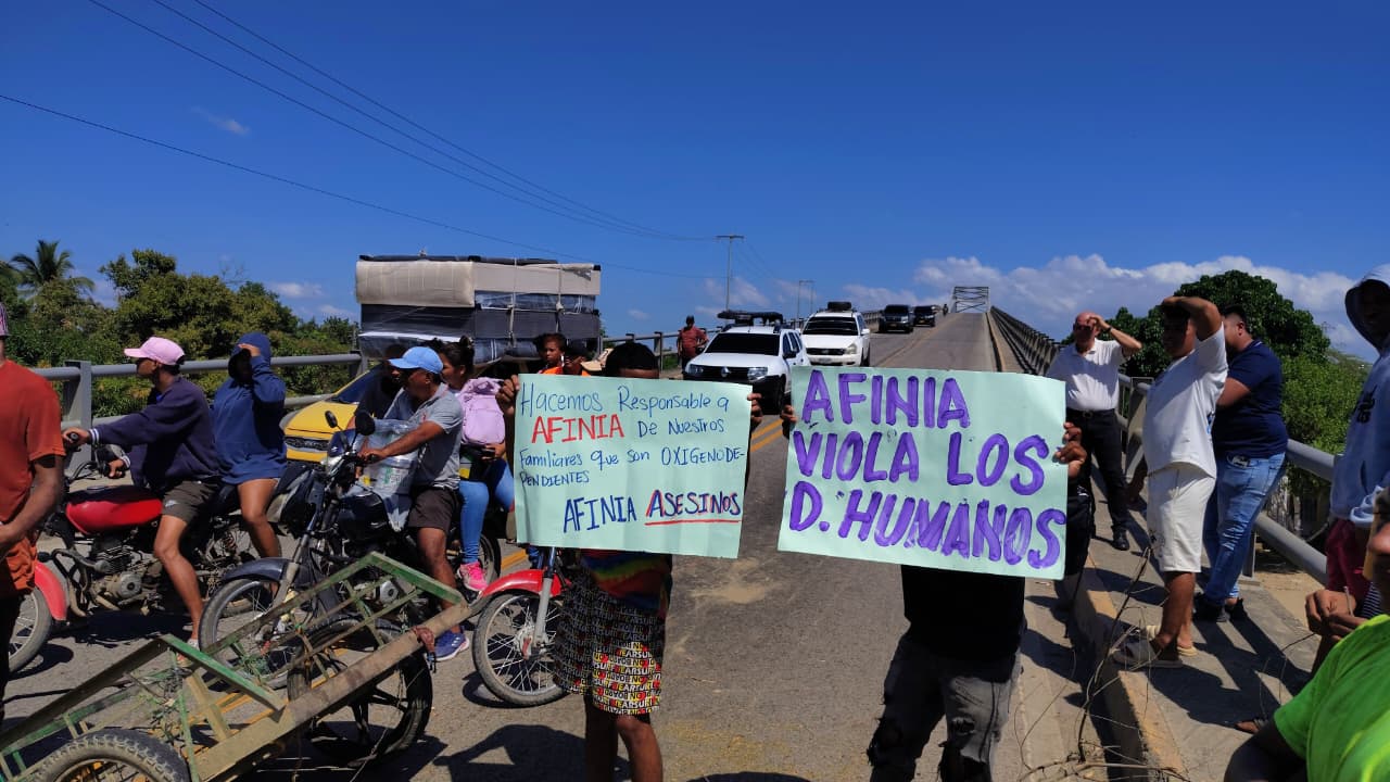 Protestas en Calamar contra Afinia