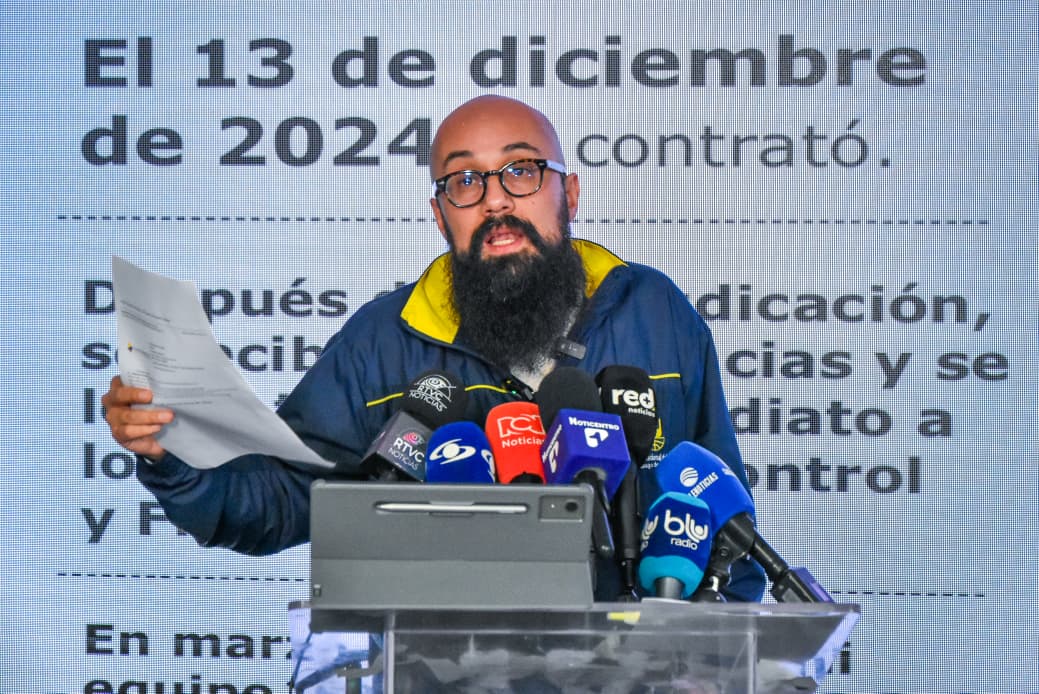 Carlos Carrillo durante la rueda de prensa en la tarde del 11 de diciembre