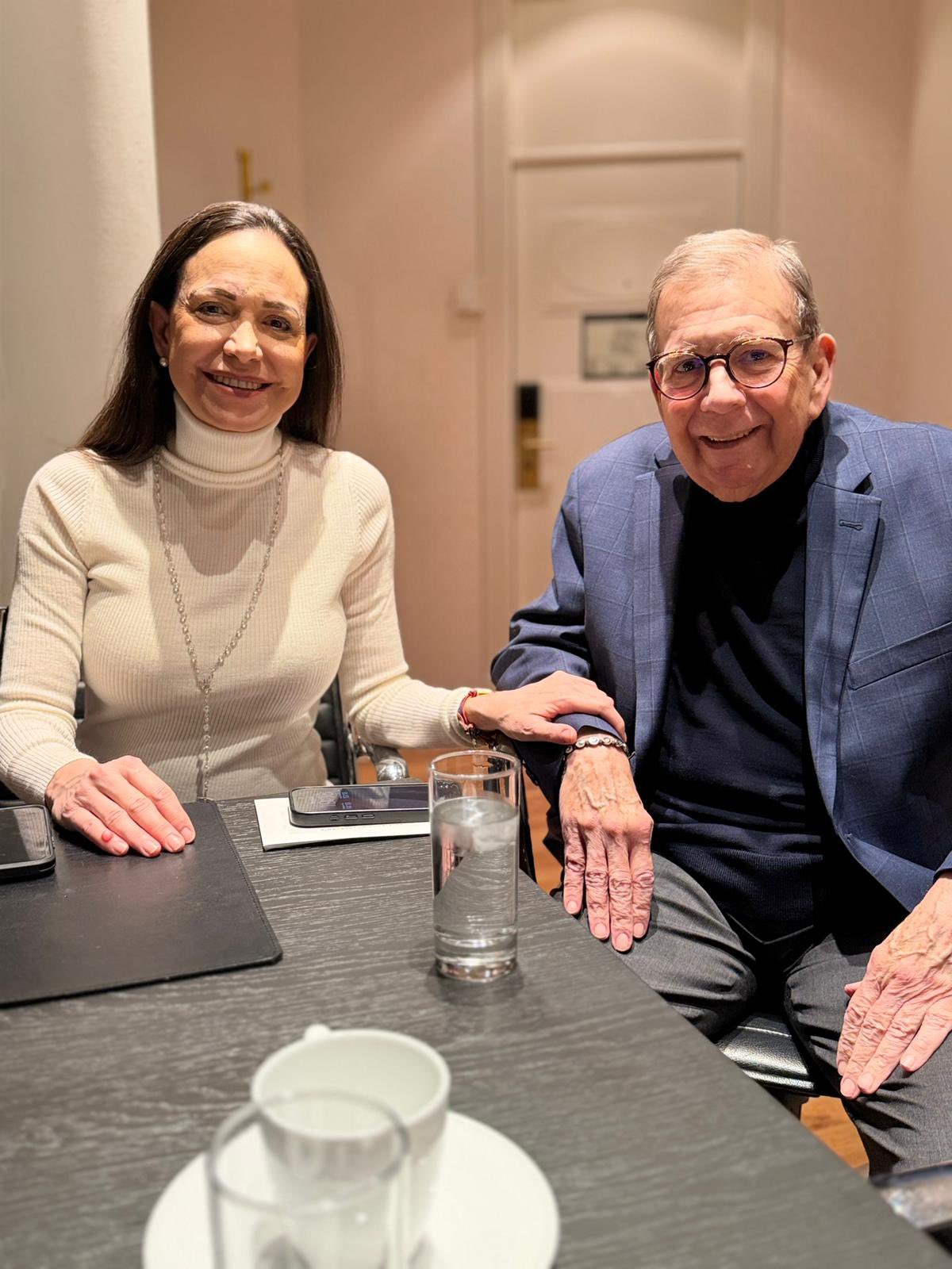 Edmundo González y María Corina Machado desde Oslo, Noruega.