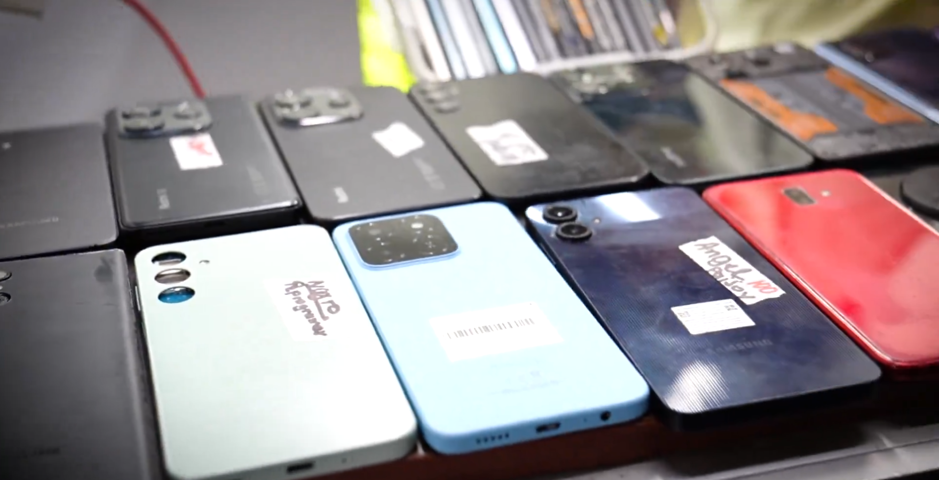 Incautados 40 celulares con reporte de hurto en San Victorino, Bogotá