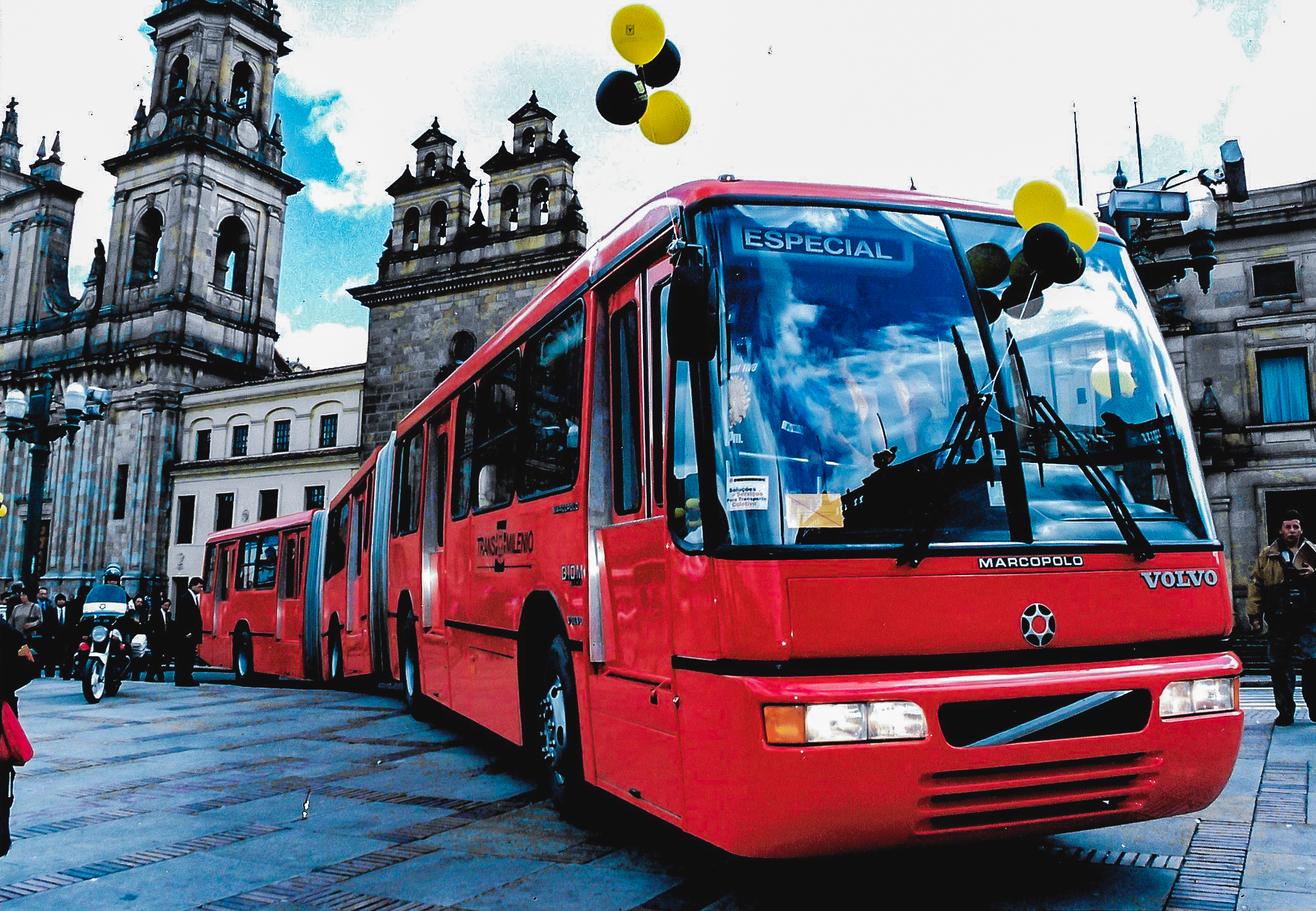 Primeros días de TransMilenio en Bogotá.