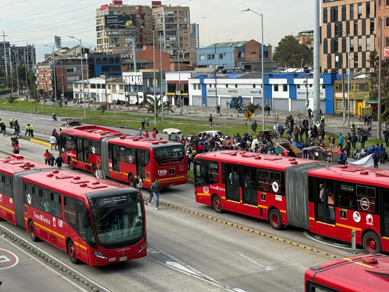 Manifestaciones por parte de recicladores en el norte de Bogotá este lunes, 22 de diciembre
