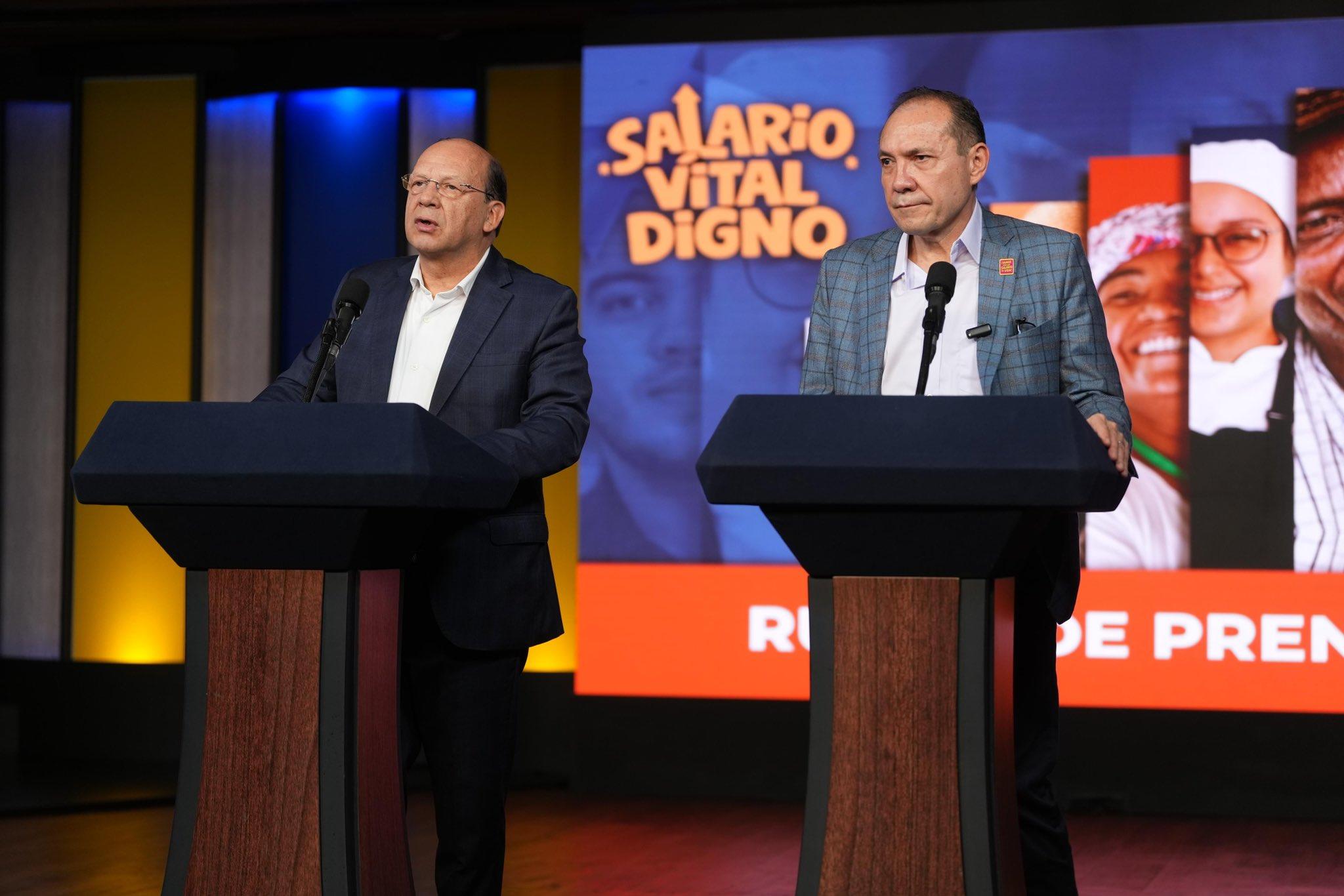 Ministros de Hacienda y de Trabajo