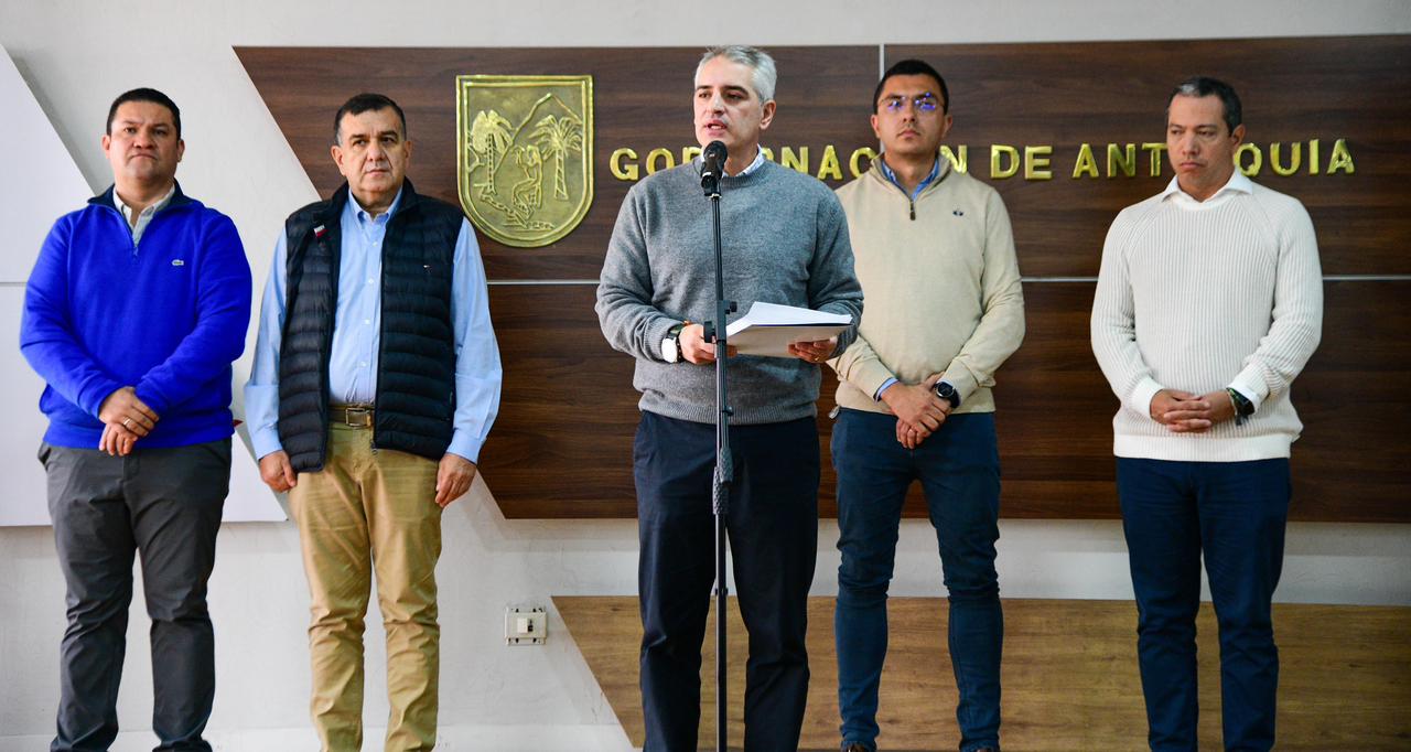 Gobernador de Antioquia y parte de su gabinete