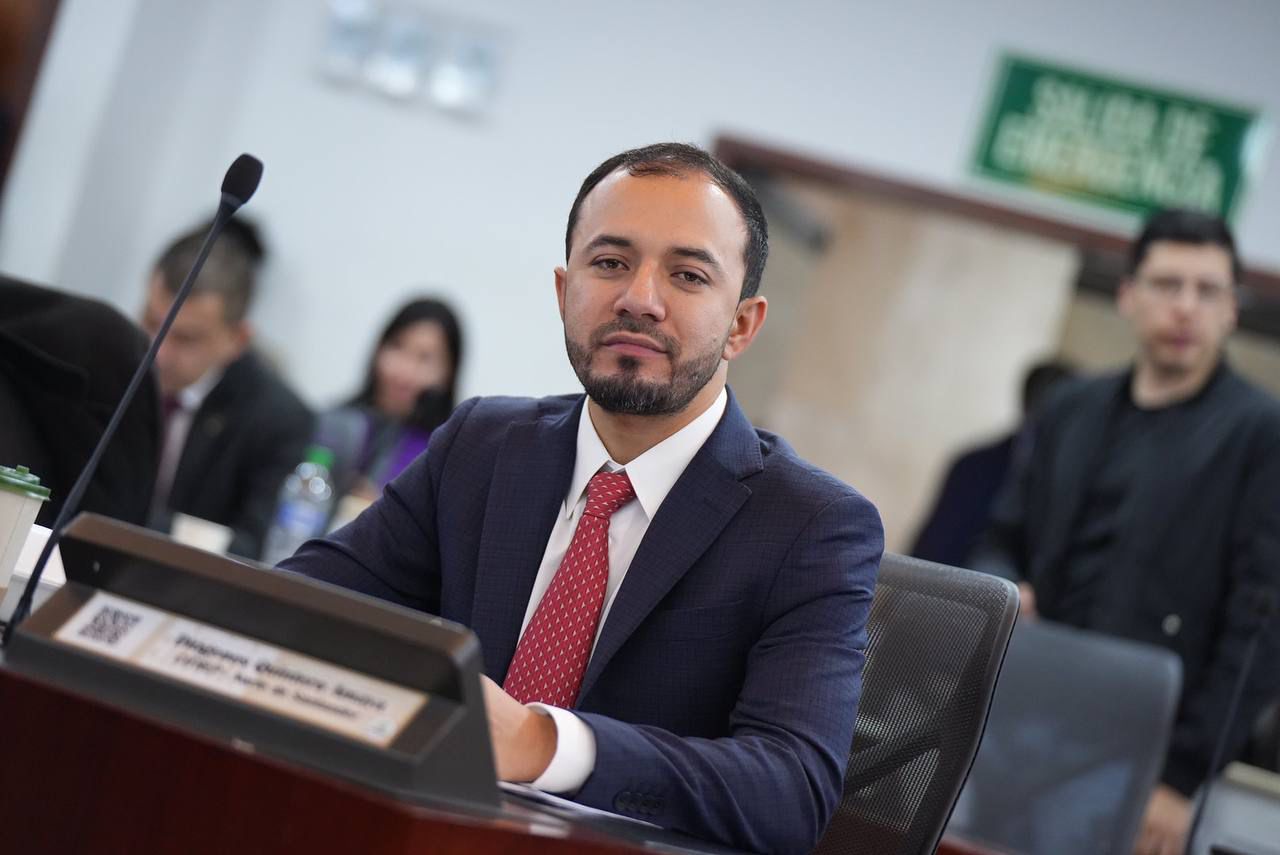 El representante Diógenes Quintero.