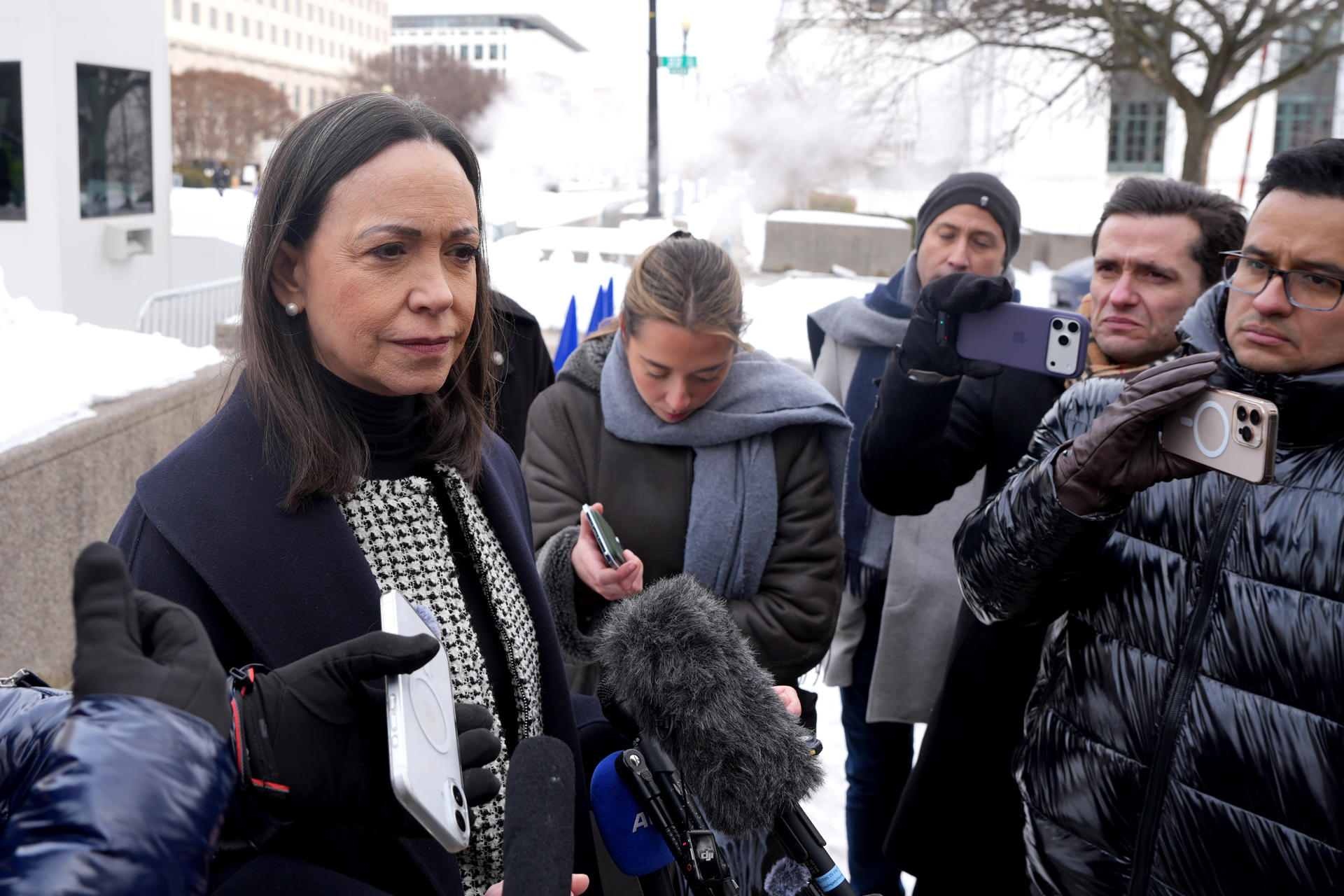 La líder opositora venezolana María Corina Machado en Washington tras su encuentro con el secretario de Estado de EE. UU., Marco Rubio