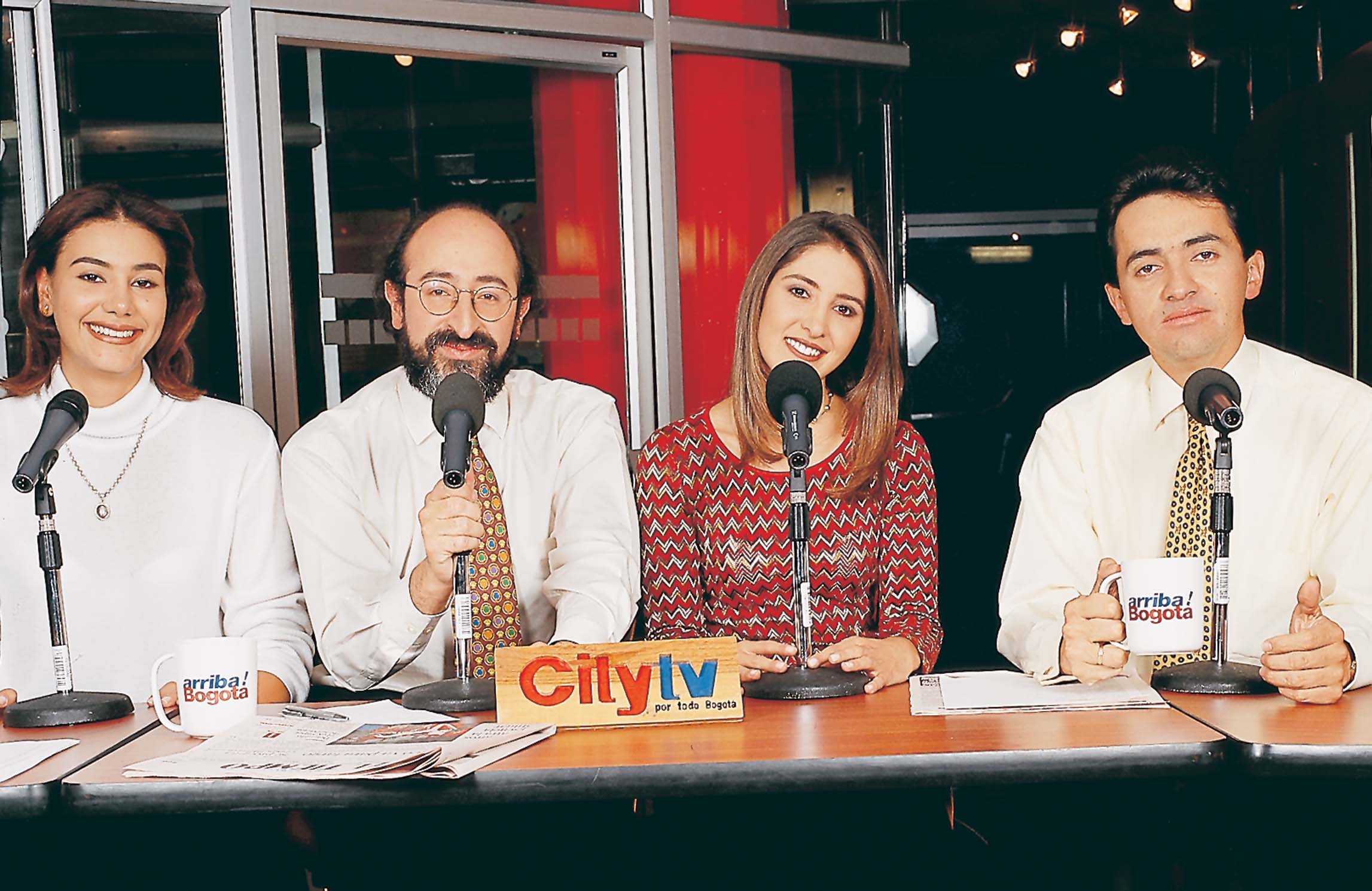 Juan Lozano en el estudio de grabación de Citytv.