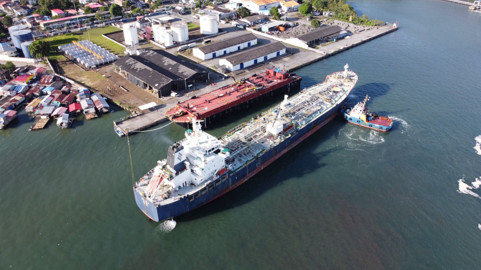 A Tumaco arribó el buque más grande en la historia de esta ciudad puerto de Nariño.