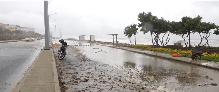 Frente frío genera caos en zona turística de Cartagena.