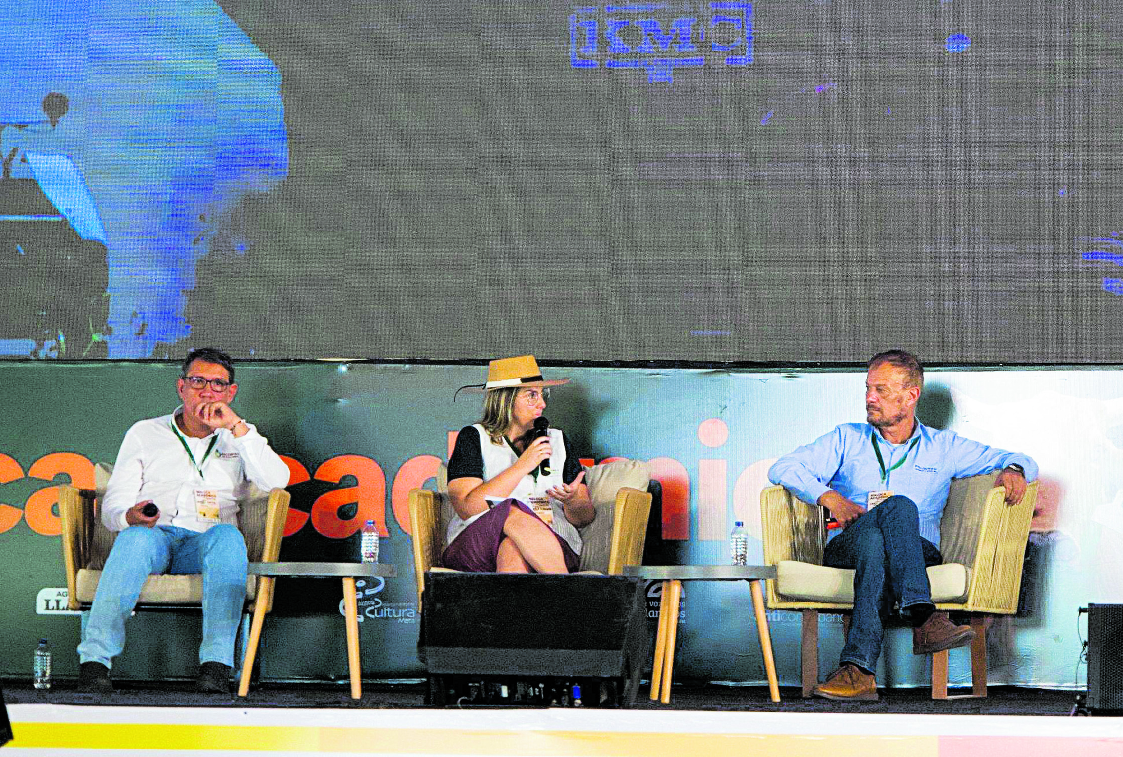 Para los panelistas la sostenibilidad se consolida cuando se integra a la productividad, al mercado ya la innovación.