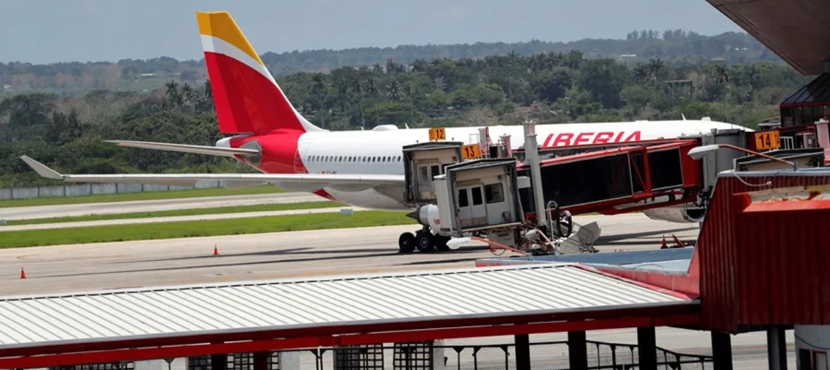 Aviones combustible Cuba