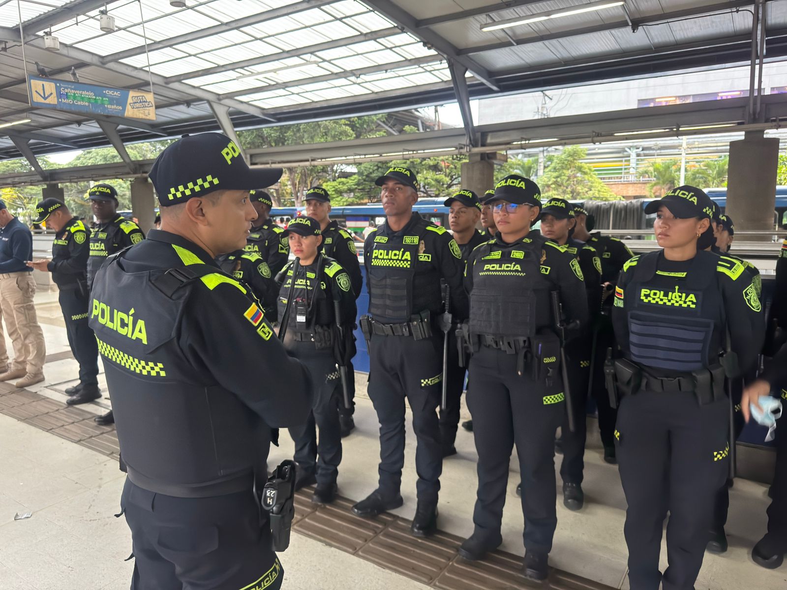 Plan de seguridad para el servicio de transporte MIO de Cali.