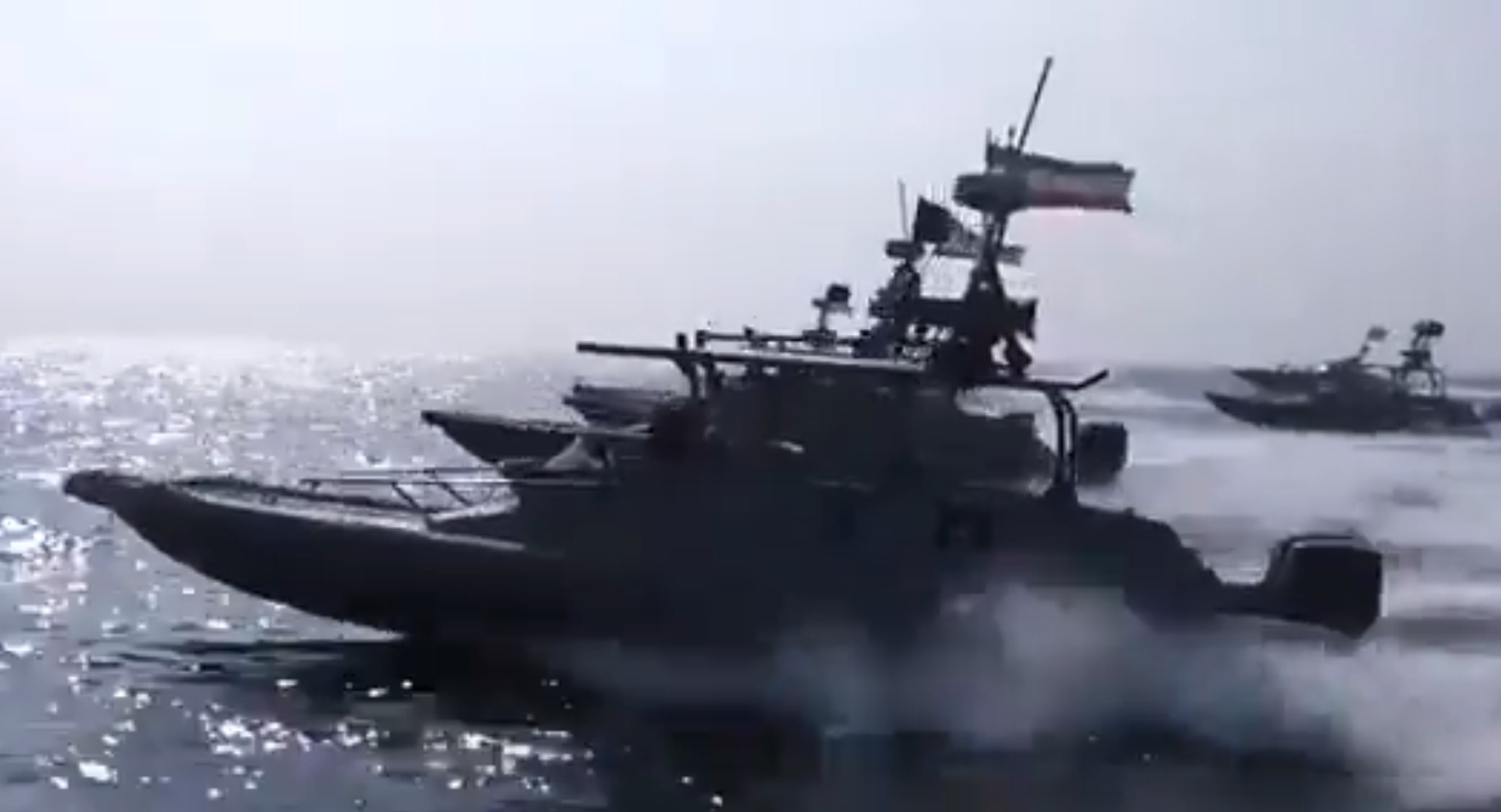 Ejercicios militares de Irán en el estrecho de Ormuz.