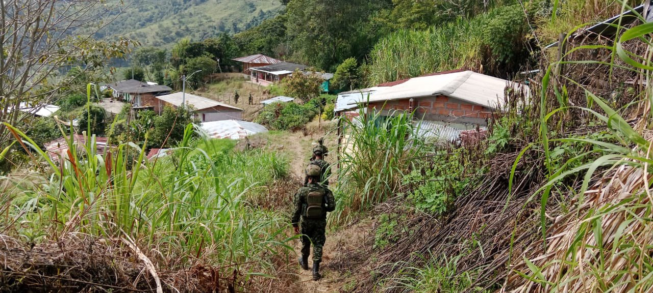 El conflicto entre estructuras ilegales en Antioquia, y de estas con la fuerza pública, se ha recrudecido en los últimos años.