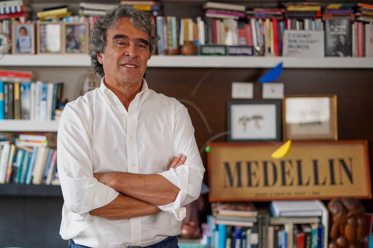 Sergio Fajardo en entrevista con Andrés Mompotes, director de EL TIEMPO.