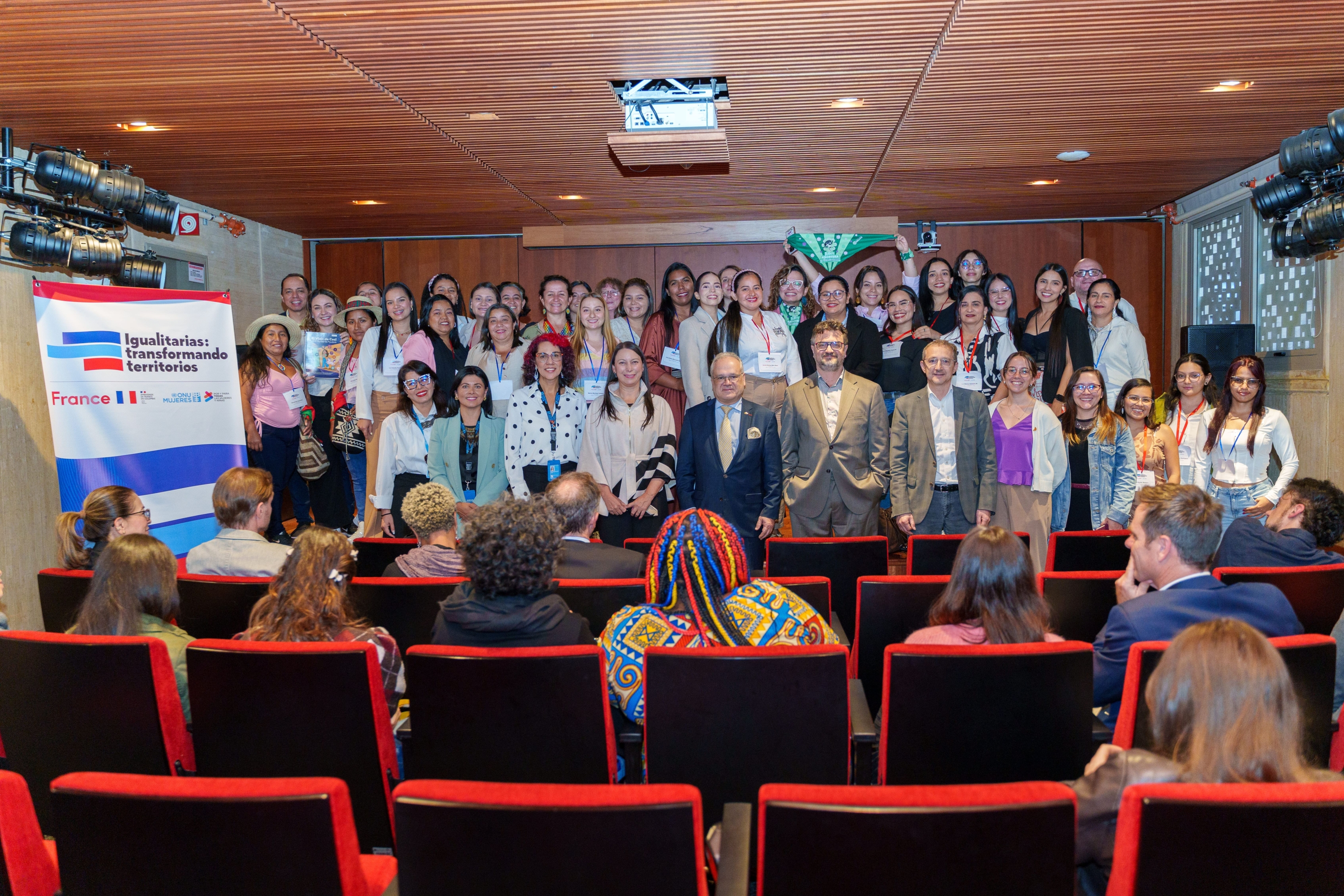 Pe 20 februarie a fost inaugurată expoziția care evidențiază munca a zece organizații care apără drepturile femeilor și fetelor.