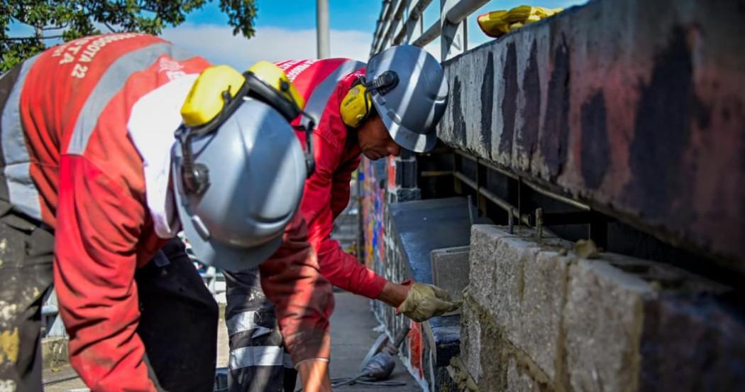 Huecos sellados en el puente vehicular de la avenida NQS con calle 19