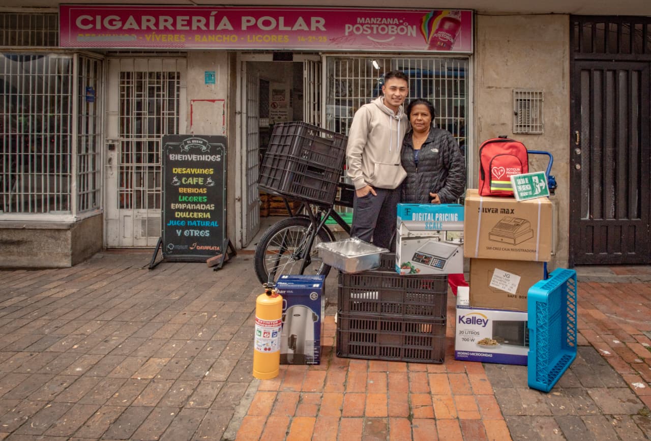 Comercios afectados por las obras en Bogotá recibieron herramientas productivas