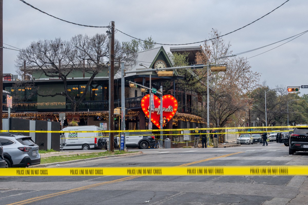 tiroteo masivo ocurrido frente al bar Buford's en el centro de Austin, Texas, el 1 de marzo de 2026.