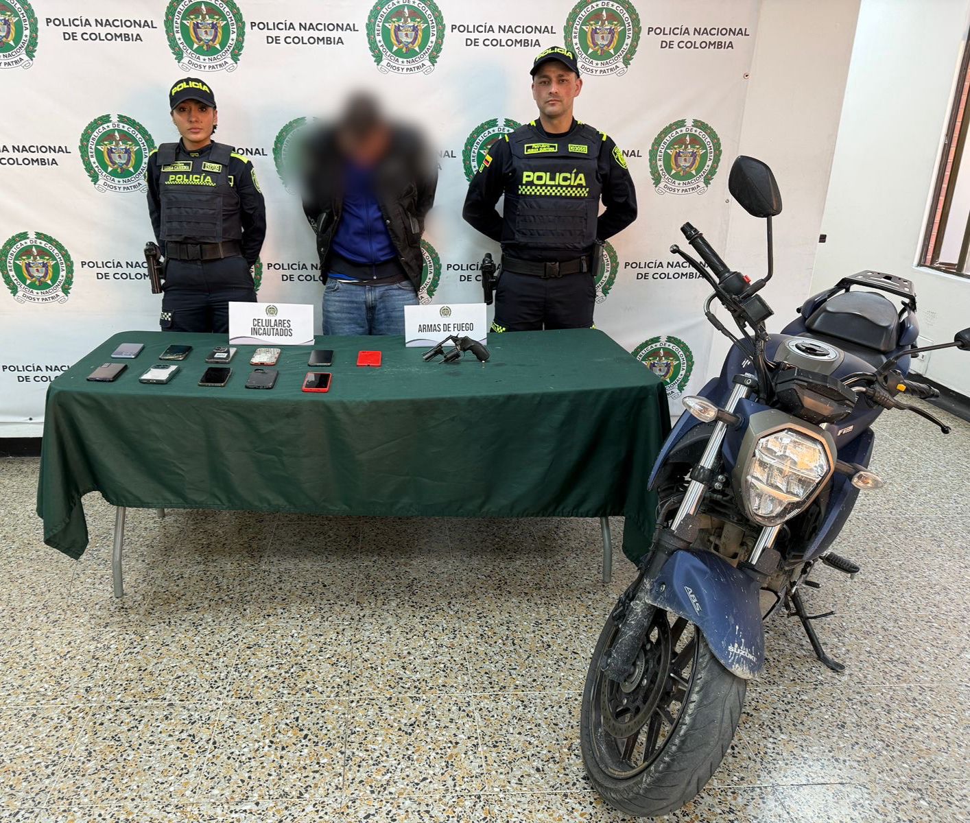 El hombre de 24 años fue interceptado por uniformados de la Policía en la localidad de Bosa.