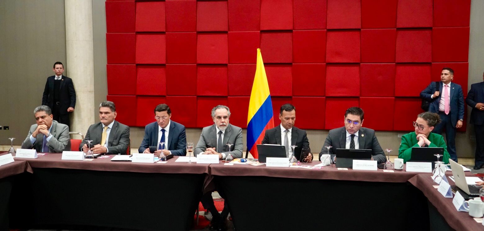 Imágenes de la última sesión de la Comisión de Garantías Electorales antes de los comicios del 8 de marzo.