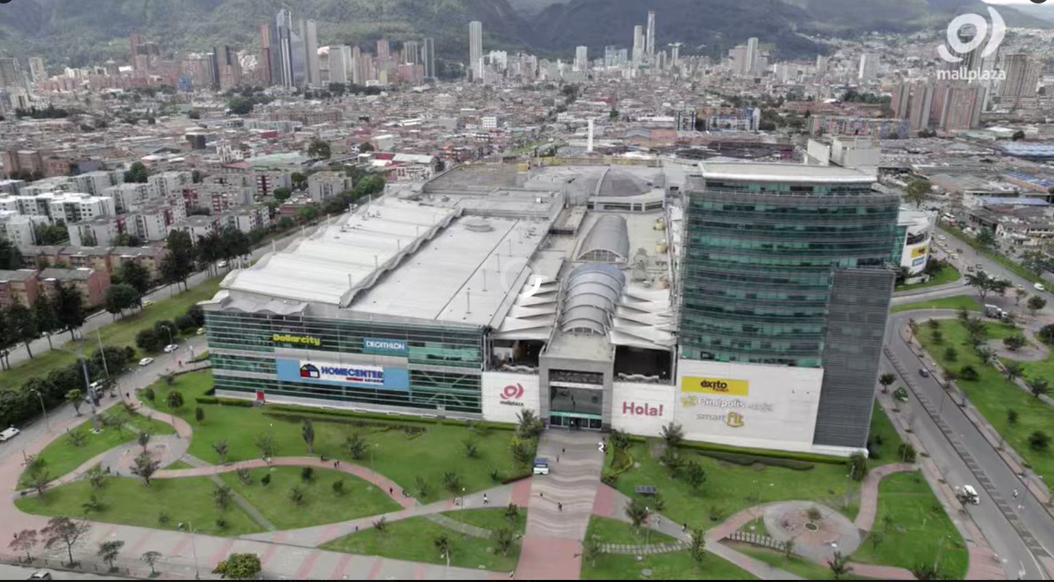 Centro comercial Mall Plaza NQS Bogotá.