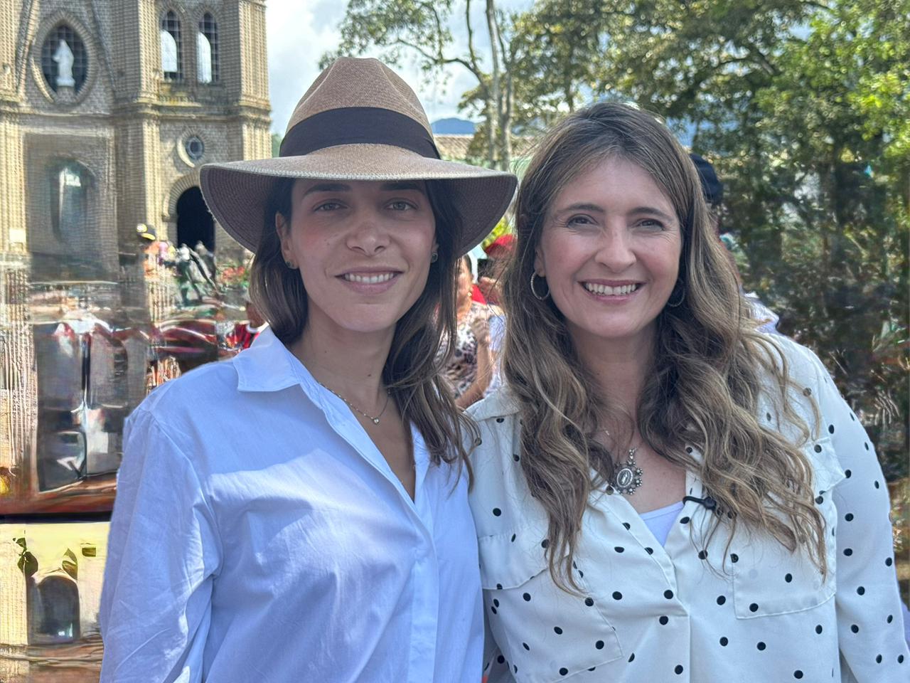 María Clara Posada y Paloma Valencia.