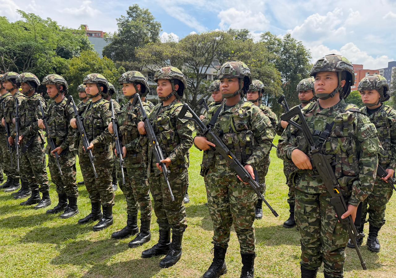 Serán aproximadamente 40 mujeres militares de arma de combate.