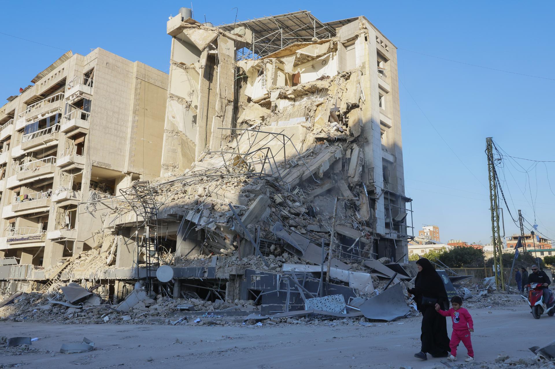 Líbano reporta 486 muertos desde el inicio de los bombardeos de Israel hace una semana.