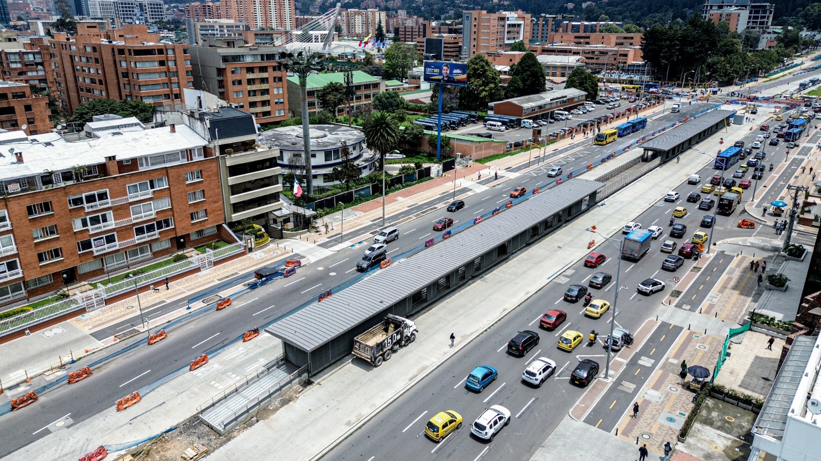 Grupo 9 de la avenida 68