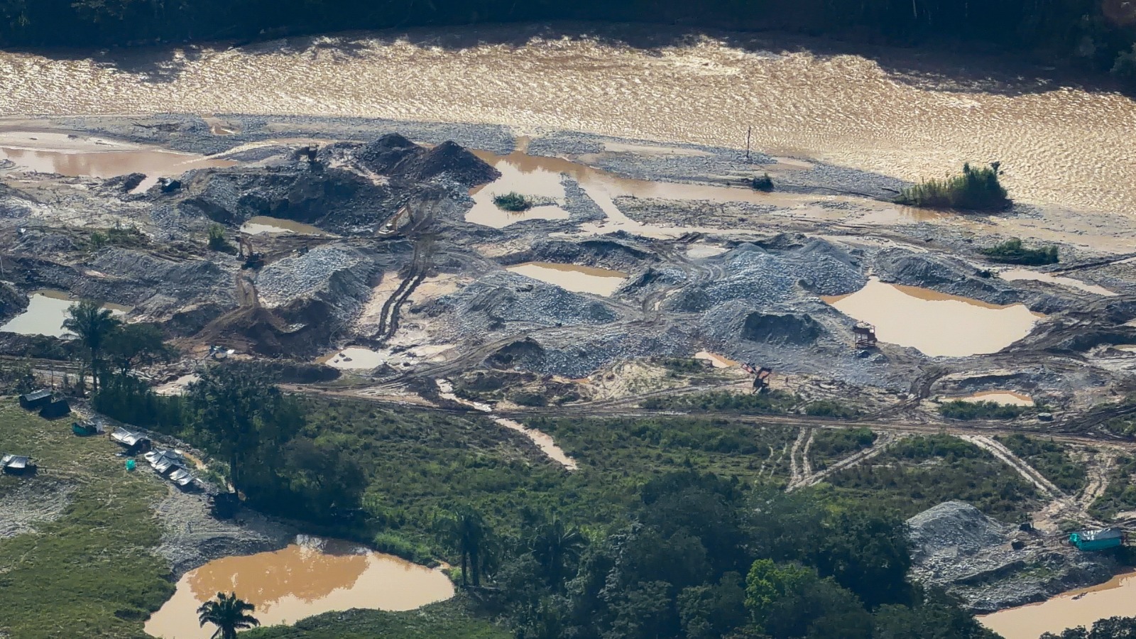 Gobierno revela plan para frenar la minería ilegal en Colombia y ...